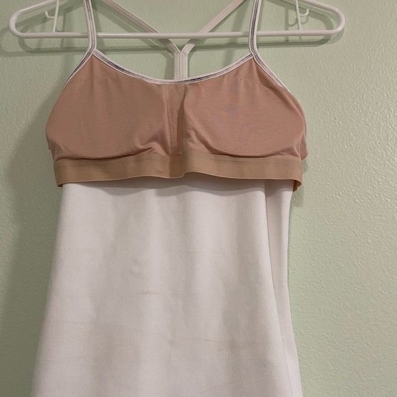 NWT Lululemon Power Y Top - Picture 4 of 10